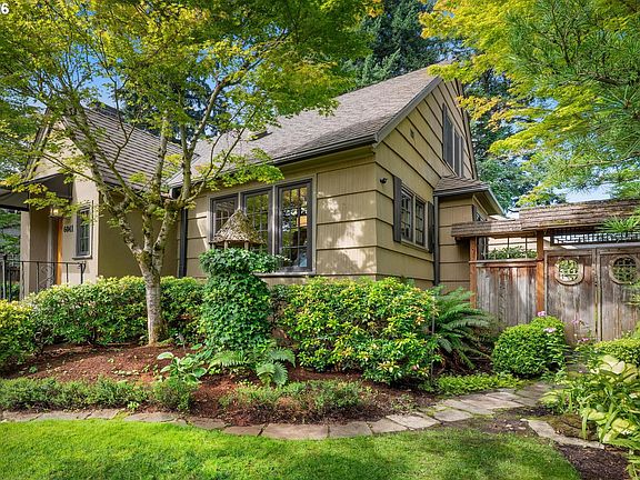 3rd image of 6041 NE 26th Ave