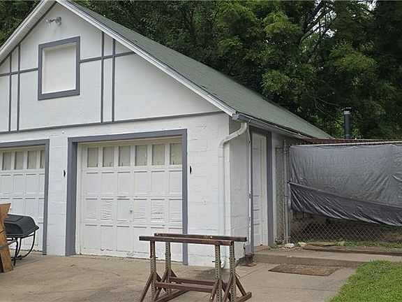 3rd image of 2101 N 85th St