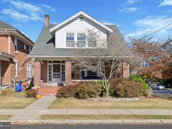 201 W 6th St, Boyertown, PA 19512