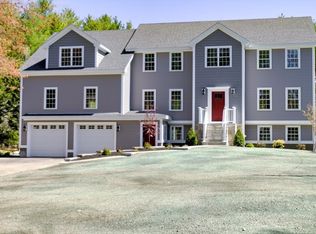 11 Tadmuck Rd, Chelmsford, MA 01824