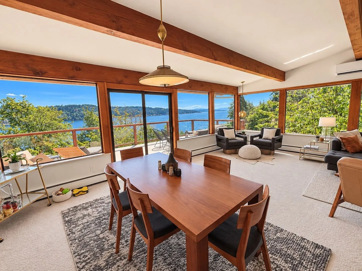 Spacious 5BR House in Seattle — Photo 4