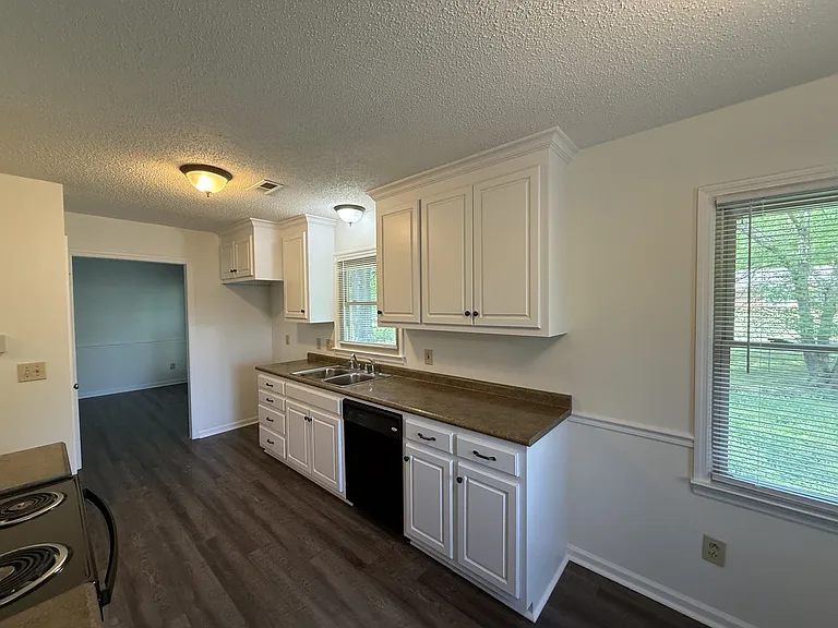 104 Shaverlee Ct — Photo 14