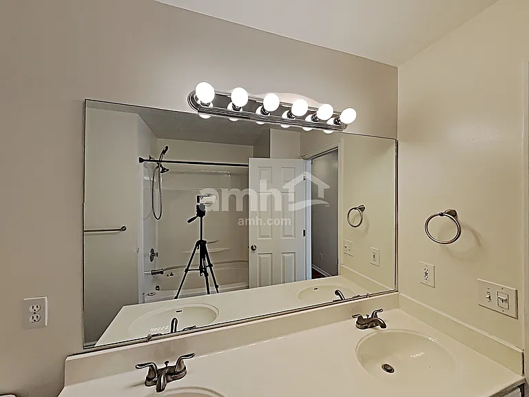 8607 S McGinnis Ln — Photo 16