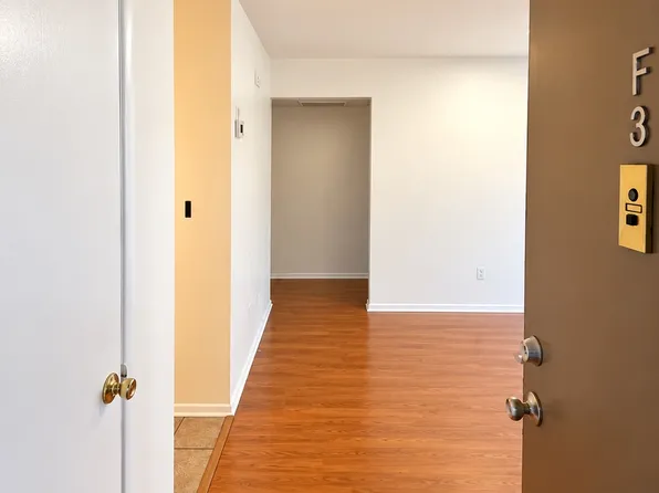 F3 Avon Dr, East Windsor, NJ 08520