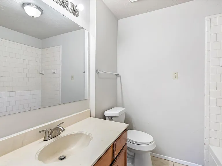 7310 Maple Walk Dr — Photo 21