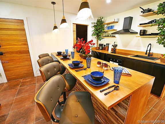 5th image of 1740 NE 49th St #1121