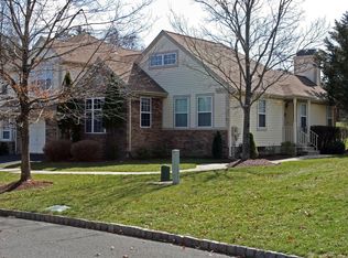 6 Sioux Ln, Branchburg, NJ 08876