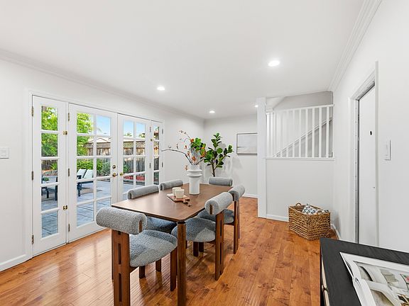 3rd image of 2199 Fordham Dr