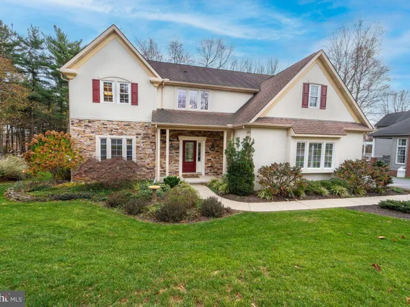 1839 Ohara Ln, Middletown, PA 17057