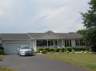 937 Old Furnace Rd, Boiling Springs, SC 29316