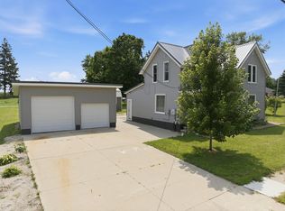 613 Wapsie St, Sumner, IA 50674