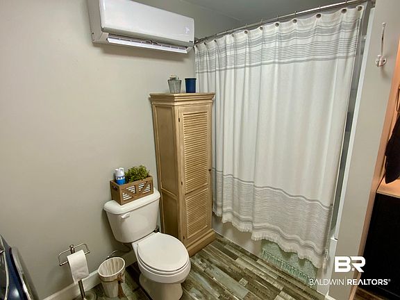 4th image of 48819 Living Way