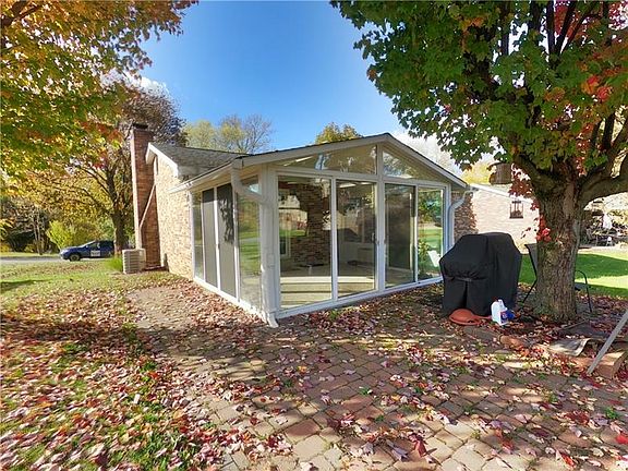 2nd image of 137 Byerly Dr