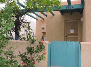 3904 Los Milagros, Santa Fe, NM 87507