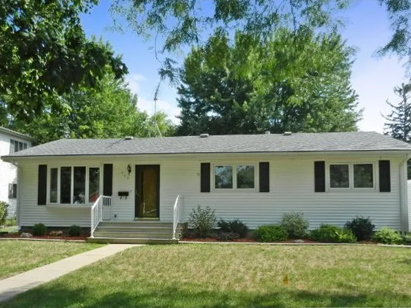 519 Water St E, Cannon Falls, MN 55009