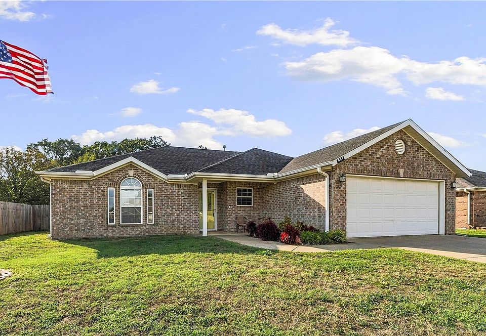 1st image of 551 Steepro Dr