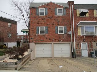12415 Sweet Briar Rd, Philadelphia, PA 19154