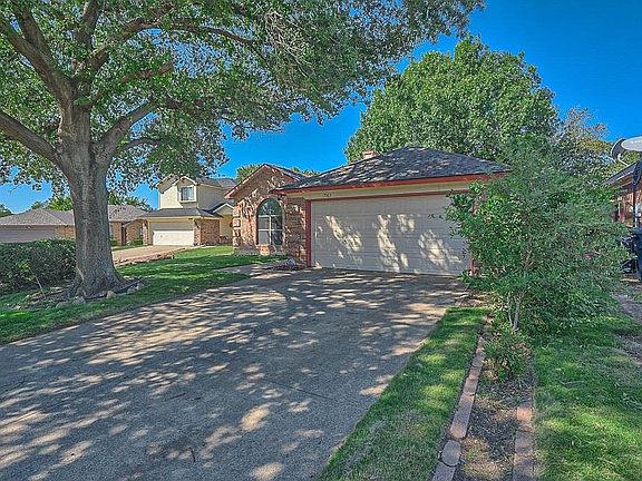3rd image of 7563 Casburn Ct
