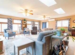 7132 Rice Lake Dr, Lino Lakes, MN 55014