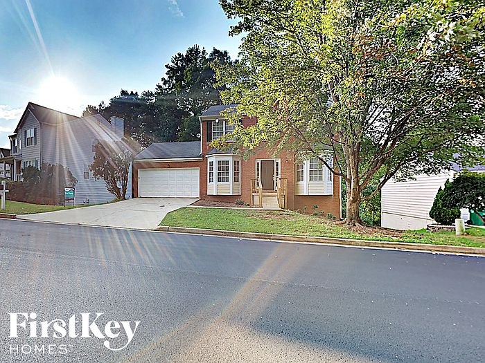 1st image of 947 Shadow Lakes Dr
