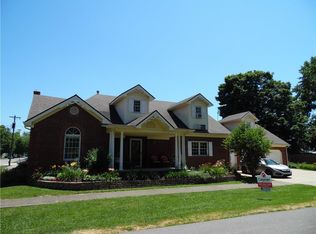 208 N Main St, Saint Paul, IN 47272