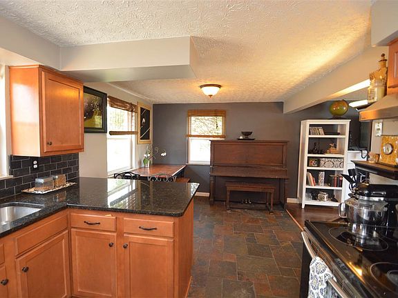 3rd image of 317 McAlpin Ave