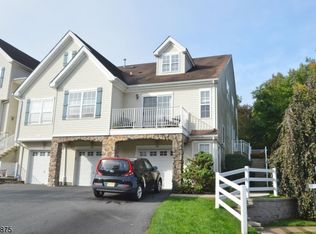 904 Wendover Ct, Randolph, NJ 07869