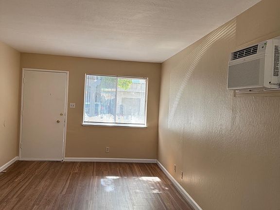 2nd image of 1613 G St