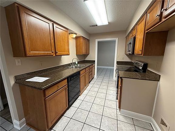 4th image of 3505 Campagna Dr