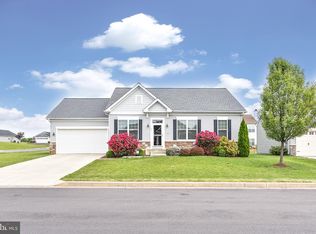 11 Nailsworth St, Martinsburg, WV 25405