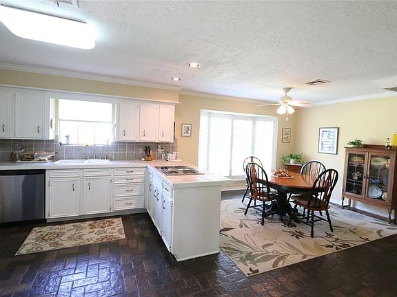 5th image of 6610 Country Ln N