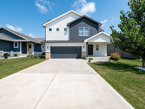 2nd image of 18217 Alpine Dr