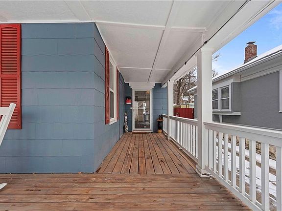 5th image of 3513 Metropolitan Ave
