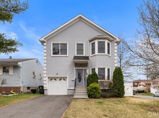 97 S Hyde Ave, Iselin, NJ 08830