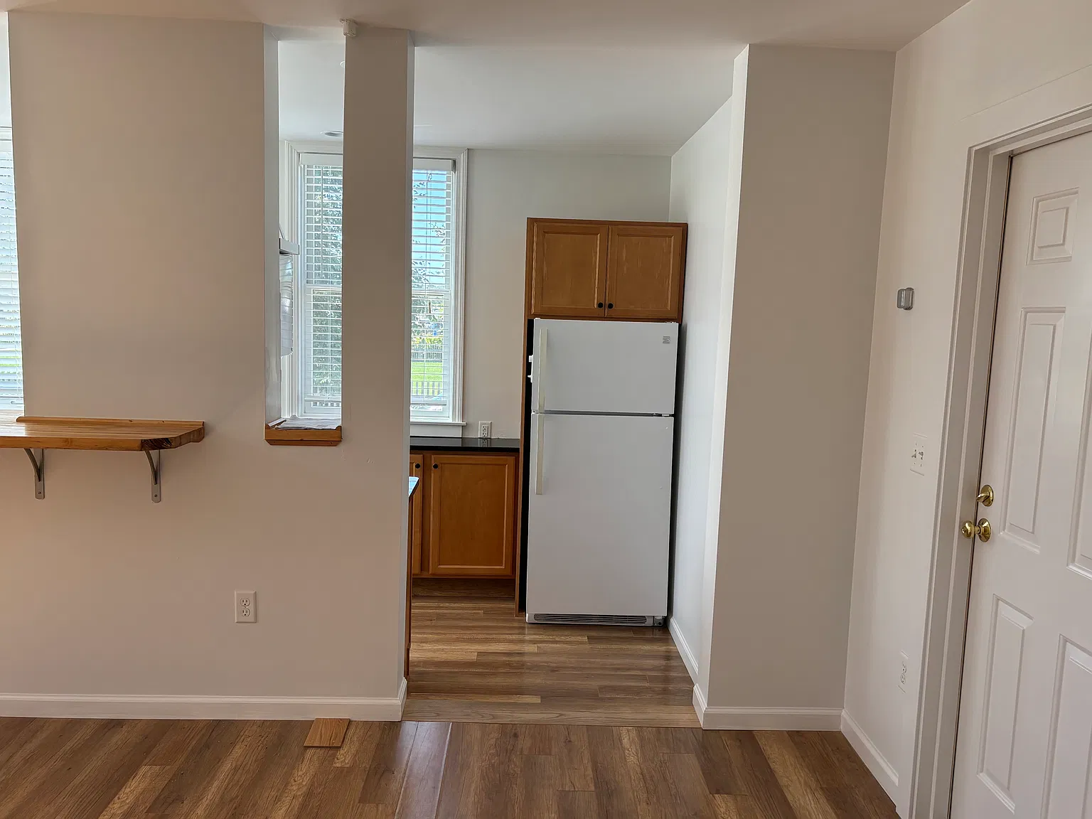 1 bed, 400 sqft, $1,025 — Photo 4
