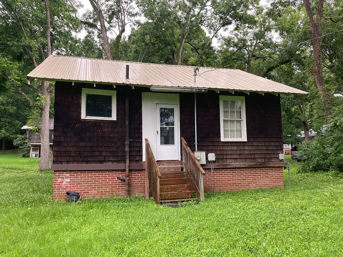 Building Photo - 545 3rd Shannon St