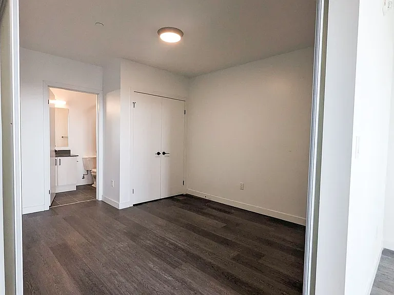 388 King St E #501 — Photo 14