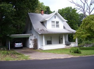 338 S High St, Neosho, MO 64850