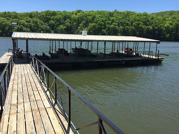 4th image of 1140 Fowlers Point