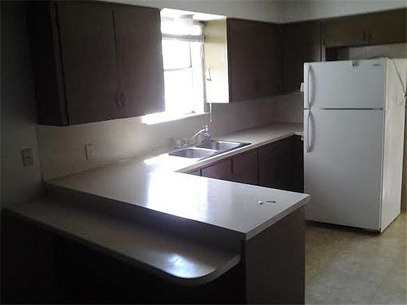 5th image of 15304 Tacon Ln