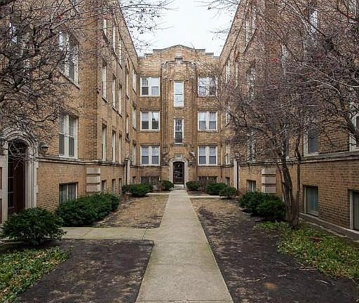 2nd image of 2112 W Ainslie St APT 1S