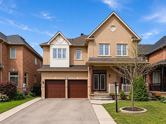 3rd image of 21 Castle Mountain Dr