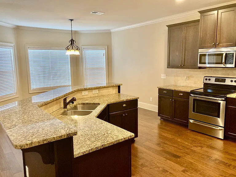 8758 Crenshaw Dr — Photo 16