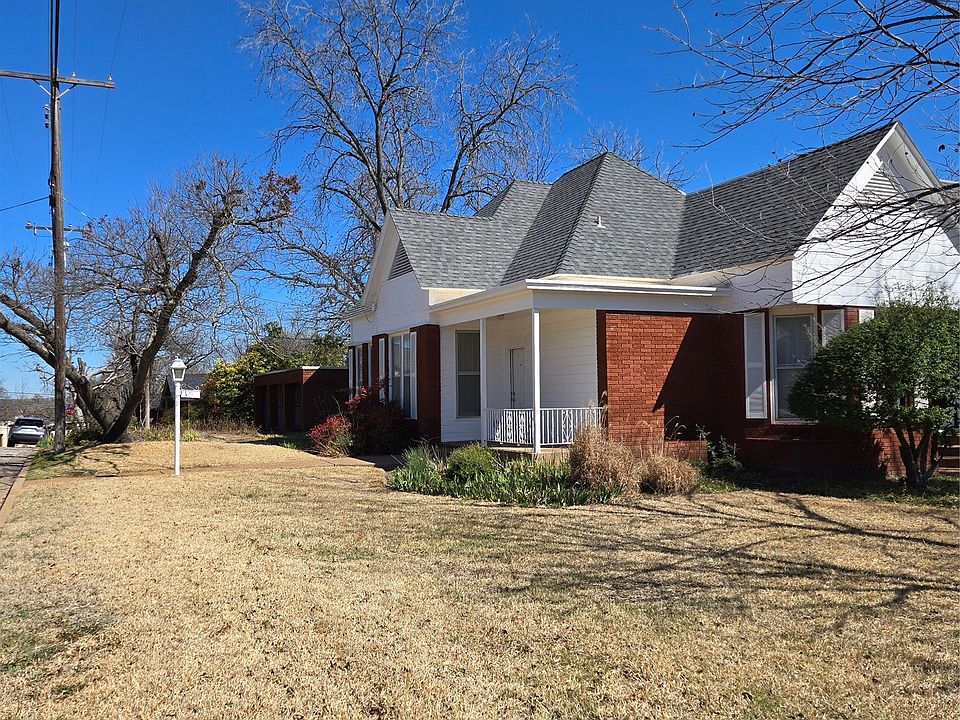 1st image of 514 W Baylor St