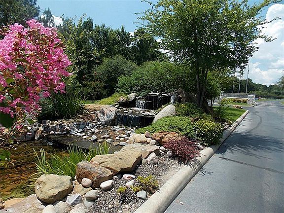 4th image of 8487 Bronco Ln