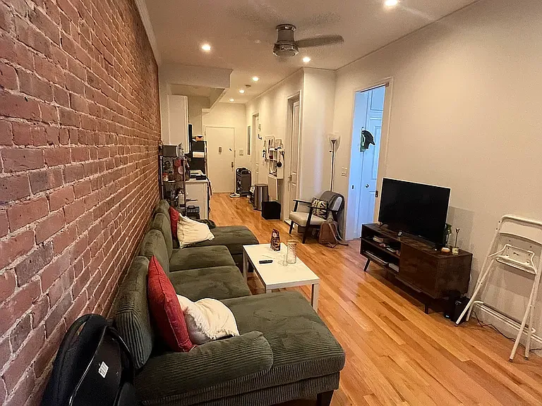 315 E 57th St #5B — Photo 5