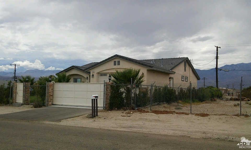 2nd image of 30989 Calle Jessica