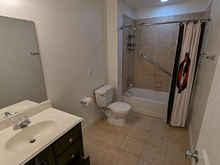 Guest bathroom upstairs