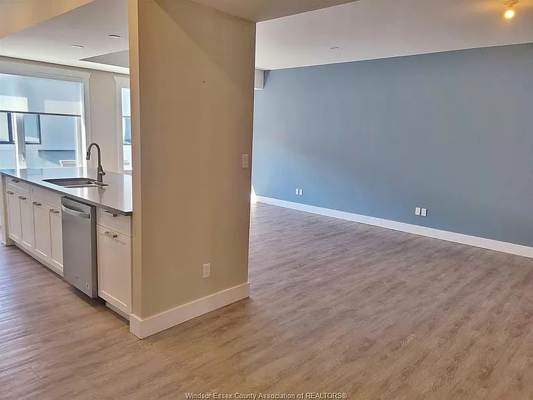 550 Sandison St #37 — Photo 6