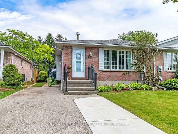 2nd image of 96 Carrie Cres
